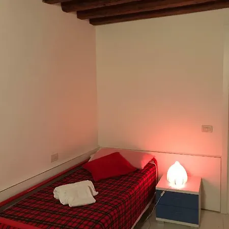 Ca' D'elisa Apartament *